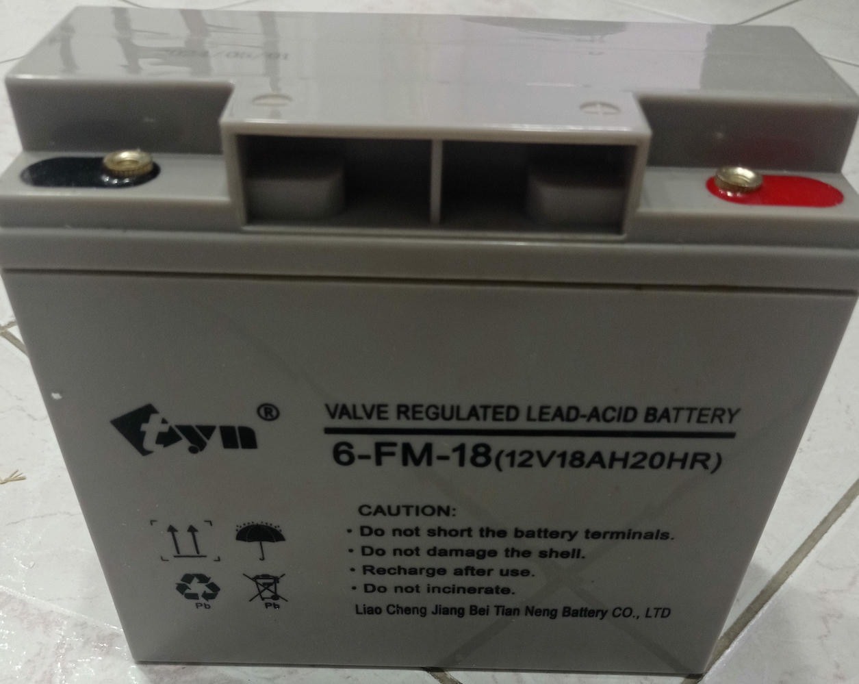 Akkumulýator batareýasy "tyn" 12V18Ah